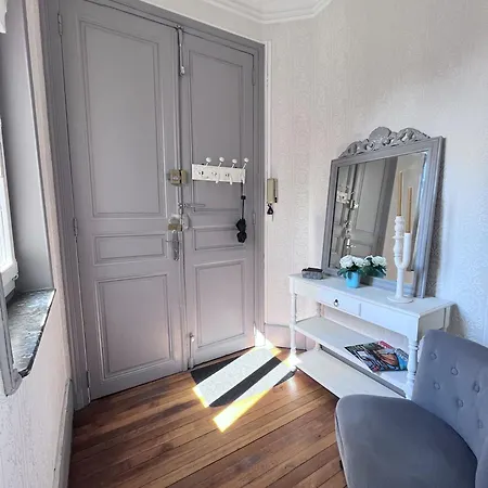 De La Marquise Lägenhet *