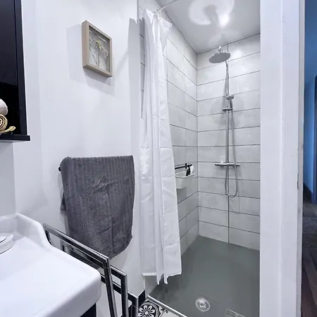 De La Marquise Lägenhet *